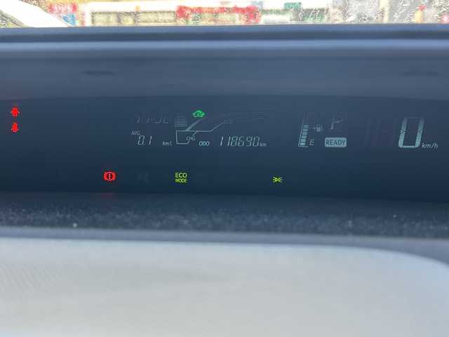 トヨタ アクア S 福岡県 2014(平26)年 11.9万km シルバーM 純正ナビ/TV/Am/Fm/Bluetooth/DS/AUX/DISC/SD/USB/純正フロアマット/電動格納ミラー/オートライト/横すべり防止/ECOMODE