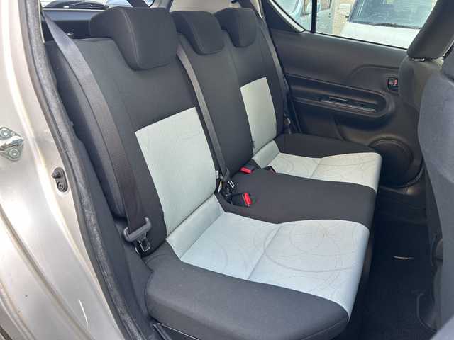 トヨタ アクア S 福岡県 2014(平26)年 11.9万km シルバーM 純正ナビ/TV/Am/Fm/Bluetooth/DS/AUX/DISC/SD/USB/純正フロアマット/電動格納ミラー/オートライト/横すべり防止/ECOMODE