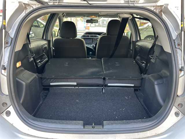 トヨタ アクア S 福岡県 2014(平26)年 11.9万km シルバーM 純正ナビ/TV/Am/Fm/Bluetooth/DS/AUX/DISC/SD/USB/純正フロアマット/電動格納ミラー/オートライト/横すべり防止/ECOMODE