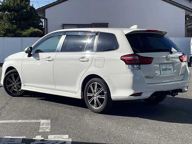 トヨタ カローラ フィールダー 1．5G エアロツアラー 愛知県 2015(平27)年 9.1万km スーパーホワイトⅡ ワンオーナー/純正オーディオ/【CD・ラジオ・AUX】/ビルトインETC/前後ドライブレコーダー/Toyota Safety Sense P/【プリクラッシュセーフティシステム・レーンディパーチャーアラート】/横滑り防止機能/アイドリングストップ/プッシュスタート/スマートキー/スペアキーあり/電動格納ミラー/ウィンカーミラー/フォグランプ/純正トノカバー/ステアリングスイッチ/純正フロアマット/純正ドアバイザー/新車保証書/取扱説明書