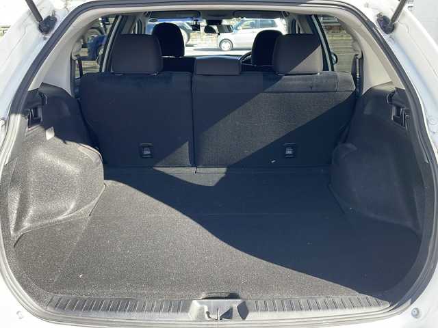 トヨタ カローラ フィールダー 1．5G エアロツアラー 愛知県 2015(平27)年 9.1万km スーパーホワイトⅡ ワンオーナー/純正オーディオ/【CD・ラジオ・AUX】/ビルトインETC/前後ドライブレコーダー/Toyota Safety Sense P/【プリクラッシュセーフティシステム・レーンディパーチャーアラート】/横滑り防止機能/アイドリングストップ/プッシュスタート/スマートキー/スペアキーあり/電動格納ミラー/ウィンカーミラー/フォグランプ/純正トノカバー/ステアリングスイッチ/純正フロアマット/純正ドアバイザー/新車保証書/取扱説明書