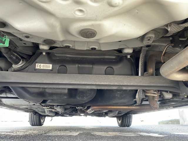 トヨタ カローラ フィールダー 1．5G エアロツアラー 愛知県 2015(平27)年 9.1万km スーパーホワイトⅡ ワンオーナー/純正オーディオ/【CD・ラジオ・AUX】/ビルトインETC/前後ドライブレコーダー/Toyota Safety Sense P/【プリクラッシュセーフティシステム・レーンディパーチャーアラート】/横滑り防止機能/アイドリングストップ/プッシュスタート/スマートキー/スペアキーあり/電動格納ミラー/ウィンカーミラー/フォグランプ/純正トノカバー/ステアリングスイッチ/純正フロアマット/純正ドアバイザー/新車保証書/取扱説明書