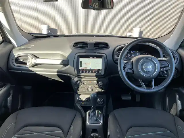 クライスラー・ジープ ジープ レネゲード アップランド 4xe 長野県 2022(令4)年 3.8万km ライトブルー 4WD/ ACC/ LKA/ シートヒーター(D席/N席)/ ステアリングヒーター/ 純正ナビ/ Bluetooth/ Bカメラ/ コーナーセンサー/ USB/ 純正17インチAW/ LEDヘッドライト＆フォグ/ ルーフレール/ USB/ ETC/ 禁煙