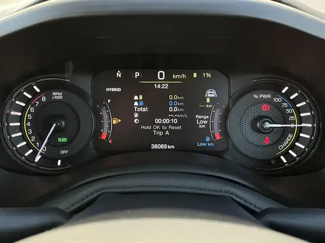 クライスラー・ジープ ジープ レネゲード アップランド 4xe 長野県 2022(令4)年 3.8万km ライトブルー 4WD/ ACC/ LKA/ シートヒーター(D席/N席)/ ステアリングヒーター/ 純正ナビ/ Bluetooth/ Bカメラ/ コーナーセンサー/ USB/ 純正17インチAW/ LEDヘッドライト＆フォグ/ ルーフレール/ USB/ ETC/ 禁煙