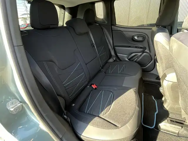 クライスラー・ジープ ジープ レネゲード アップランド 4xe 長野県 2022(令4)年 3.8万km ライトブルー 4WD/ ACC/ LKA/ シートヒーター(D席/N席)/ ステアリングヒーター/ 純正ナビ/ Bluetooth/ Bカメラ/ コーナーセンサー/ USB/ 純正17インチAW/ LEDヘッドライト＆フォグ/ ルーフレール/ USB/ ETC/ 禁煙