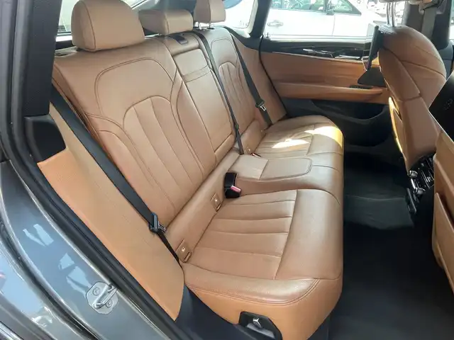 ＢＭＷ ６４０ｉ xDrive グランツーリスモ Mスポーツ 栃木県 2018(平30)年 6.6万km ブルーストーン コンフォートパッケージ/　・ソフトクローズドア/　・シートベンチレーション/　・マッサージシート/　・コンフォートシート/ヘッドアップディスプレイ/4輪アダプティブエアサスペンション/4ゾーンエアコン/BMWジェスチャーコントロール/ワイヤレスチャージング/ドライビングアシストプラス/パーキングアシストプラス/アダプティブLEDヘッドライト/ハイビームアシスタント/HiFiスピーカー/本革シート/シートヒーター/電動リアゲート/リアモニター