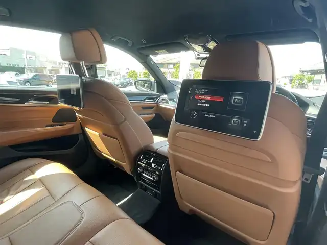 ＢＭＷ ６４０ｉ xDrive グランツーリスモ Mスポーツ 栃木県 2018(平30)年 6.6万km ブルーストーン コンフォートパッケージ/　・ソフトクローズドア/　・シートベンチレーション/　・マッサージシート/　・コンフォートシート/ヘッドアップディスプレイ/4輪アダプティブエアサスペンション/4ゾーンエアコン/BMWジェスチャーコントロール/ワイヤレスチャージング/ドライビングアシストプラス/パーキングアシストプラス/アダプティブLEDヘッドライト/ハイビームアシスタント/HiFiスピーカー/本革シート/シートヒーター/電動リアゲート/リアモニター