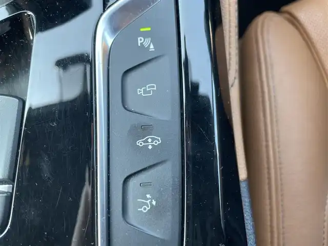 ＢＭＷ ６４０ｉ xDrive グランツーリスモ Mスポーツ 栃木県 2018(平30)年 6.6万km ブルーストーン コンフォートパッケージ/　・ソフトクローズドア/　・シートベンチレーション/　・マッサージシート/　・コンフォートシート/ヘッドアップディスプレイ/4輪アダプティブエアサスペンション/4ゾーンエアコン/BMWジェスチャーコントロール/ワイヤレスチャージング/ドライビングアシストプラス/パーキングアシストプラス/アダプティブLEDヘッドライト/ハイビームアシスタント/HiFiスピーカー/本革シート/シートヒーター/電動リアゲート/リアモニター