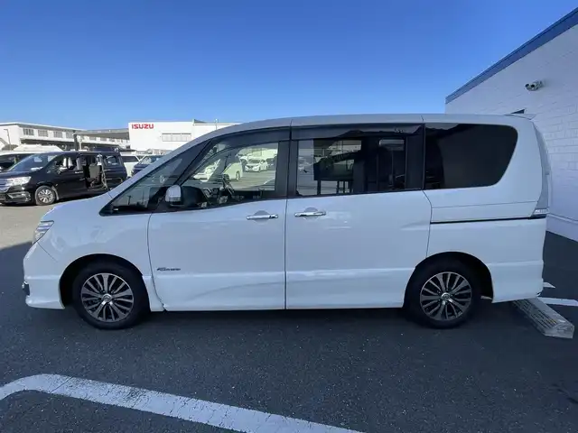 日産 セレナ