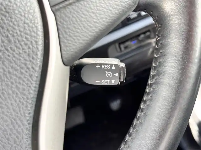 トヨタ ヴォクシー ZS 煌 宮城県 2018(平30)年 6.9万km ブラック セーフティセンス/・プリクラッシュセーフティ/・レーンディパーチャーアラート/・オートマチックハイビーム/11.4インチフリップダウンモニター（アルパイン）/社外ナビ/フルセグTV/Bluetooth/CD/DVD/SD/AM/FM/バックカメラ/ビルトインETC/フロントドライブレコーダー/両側パワースライドドア/LEDヘッドライト/LEDフォグランプ/アイドリングストップ/スマートキー/プッシュスター/純正16インチアルミホイール/Wエアバッグ