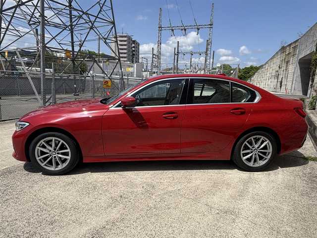 ＢＭＷ ３２０ｄ xDrive 長崎県 2020(令2)年 2.7万km メルボルンレッド 純正HDDナビ/BT/全方位カメラ/衝突軽減ブレーキ/レーンアシスト/ブラインドスポットモニター/コーナーセンサー/レーダークルーズ/ミラー一体型ETC/レザーシート/パワーシート/シートヒーター/前後ドライブレコーダー/純正17インチAW/ハイラインパッケージ