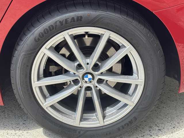 ＢＭＷ ３２０ｄ xDrive 長崎県 2020(令2)年 2.7万km メルボルンレッド 純正HDDナビ/BT/全方位カメラ/衝突軽減ブレーキ/レーンアシスト/ブラインドスポットモニター/コーナーセンサー/レーダークルーズ/ミラー一体型ETC/レザーシート/パワーシート/シートヒーター/前後ドライブレコーダー/純正17インチAW/ハイラインパッケージ