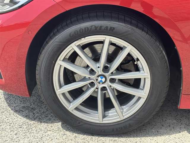 ＢＭＷ ３２０ｄ xDrive 長崎県 2020(令2)年 2.7万km メルボルンレッド 純正HDDナビ/BT/全方位カメラ/衝突軽減ブレーキ/レーンアシスト/ブラインドスポットモニター/コーナーセンサー/レーダークルーズ/ミラー一体型ETC/レザーシート/パワーシート/シートヒーター/前後ドライブレコーダー/純正17インチAW/ハイラインパッケージ
