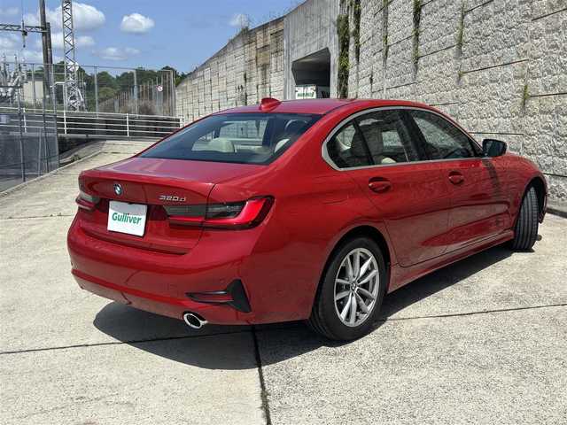 ＢＭＷ ３２０ｄ xDrive 長崎県 2020(令2)年 2.7万km メルボルンレッド 純正HDDナビ/BT/全方位カメラ/衝突軽減ブレーキ/レーンアシスト/ブラインドスポットモニター/コーナーセンサー/レーダークルーズ/ミラー一体型ETC/レザーシート/パワーシート/シートヒーター/前後ドライブレコーダー/純正17インチAW/ハイラインパッケージ