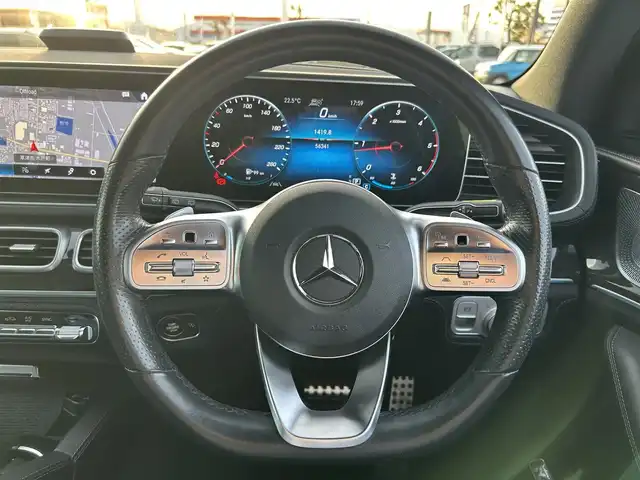 メルセデス・ベンツ ＧＬＥ３００ｄ 4MATIC AMGライン 滋賀県 2020(令2)年 5.7万km オブシディアンブラック ・サンルーフ/・アクティブステアリングアシスト/・DSR/・道路標識アシスト/・アクティブブレーキアシスト/・アクティブレーンキーピングアシスト/・アテンションアシスト/・ブラインドスポットモニター/・レーンチェンジアシスト/・インテリジェントライトシステム/・クルーズコントロール(追従式)/・黒革シート/・4席パワーシート/・4席シートヒーター/・前席エアシート/・純正HDDナビ/【Bluetooth・USB・AppleCarPlay・AndroidAuto】/・Burmesterサウンドシステム/・フルセグTV/・全方位カメラ/・ETC2.0/・ドライブレコーダー(前後録画)/・hot&coolドリンクホルダー/・パワーバックドア/・マルチLEDヘッドランプ