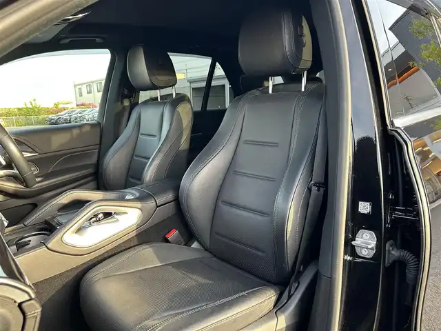 メルセデス・ベンツ ＧＬＥ３００ｄ 4MATIC AMGライン 滋賀県 2020(令2)年 5.7万km オブシディアンブラック ・サンルーフ/・アクティブステアリングアシスト/・DSR/・道路標識アシスト/・アクティブブレーキアシスト/・アクティブレーンキーピングアシスト/・アテンションアシスト/・ブラインドスポットモニター/・レーンチェンジアシスト/・インテリジェントライトシステム/・クルーズコントロール(追従式)/・黒革シート/・4席パワーシート/・4席シートヒーター/・前席エアシート/・純正HDDナビ/【Bluetooth・USB・AppleCarPlay・AndroidAuto】/・Burmesterサウンドシステム/・フルセグTV/・全方位カメラ/・ETC2.0/・ドライブレコーダー(前後録画)/・hot&coolドリンクホルダー/・パワーバックドア/・マルチLEDヘッドランプ