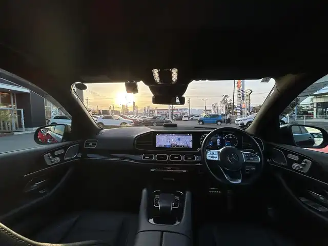 メルセデス・ベンツ ＧＬＥ３００ｄ 4MATIC AMGライン 滋賀県 2020(令2)年 5.7万km オブシディアンブラック ・サンルーフ/・アクティブステアリングアシスト/・DSR/・道路標識アシスト/・アクティブブレーキアシスト/・アクティブレーンキーピングアシスト/・アテンションアシスト/・ブラインドスポットモニター/・レーンチェンジアシスト/・インテリジェントライトシステム/・クルーズコントロール(追従式)/・黒革シート/・4席パワーシート/・4席シートヒーター/・前席エアシート/・純正HDDナビ/【Bluetooth・USB・AppleCarPlay・AndroidAuto】/・Burmesterサウンドシステム/・フルセグTV/・全方位カメラ/・ETC2.0/・ドライブレコーダー(前後録画)/・hot&coolドリンクホルダー/・パワーバックドア/・マルチLEDヘッドランプ