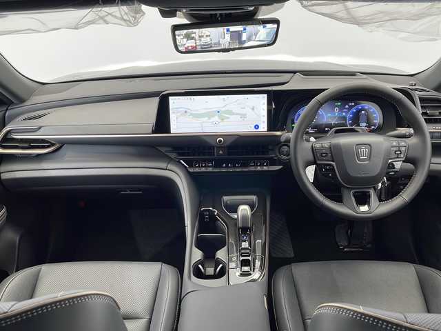 トヨタ クラウン スポーツ Z 栃木県 2024(令6)年 0.3万km ブラック ワンオーナー/パノラマルーフ/4WD/純正ナビ/（Bluetooth/フルセグTV/AppleCarPlay）/バックカメラ/全方位モニター/トヨタセーフティセンス/・プリクラッシュセーフティ/・レーントレーシングアシスト/・レーンディパーチャーアラート/・レーダークルーズコントロール/・ロードサインアシスト/・アダプティブハイビームシステム/・ドライバー異常時対応システム/・発進遅れ告知機能/・緊急時操舵支援/・フロントクロストラフィックアラート/・レーンチェンジアシスト/コーナーセンサー/ビルトインETC2.0/ステアリングヒーター/シートヒーター/シートベンチレーション/前方パワーシート/禁煙車/純正21インチAW/社外セキュリティ