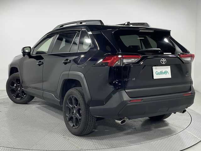 トヨタ ＲＡＶ４ アドベンチャー オフロードPKGⅡ 広島県 2023(令5)年 1.6万km アティチュードブラックマイカ 純正１０．５インチナビ/・CD/DVD再生機能/・フルセグテレビ/・Bluetooth接続/・Applecarplay/バックカメラ/デジタルインナーミラー/レーダークルーズコントロール/快適温熱シート/ハーフレザー/パワーバックドア/残後ドラレコ/前後コーナーセンサー/ブラインドスポットモニター/パワーシート