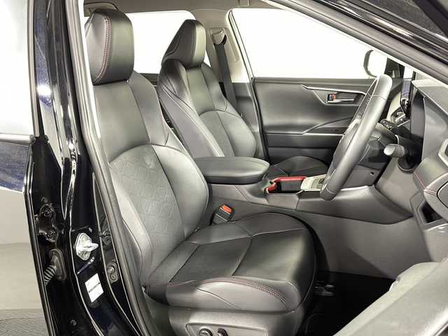 トヨタ ＲＡＶ４ アドベンチャー オフロードPKGⅡ 広島県 2023(令5)年 1.6万km アティチュードブラックマイカ 純正１０．５インチナビ/・CD/DVD再生機能/・フルセグテレビ/・Bluetooth接続/・Applecarplay/バックカメラ/デジタルインナーミラー/レーダークルーズコントロール/快適温熱シート/ハーフレザー/パワーバックドア/残後ドラレコ/前後コーナーセンサー/ブラインドスポットモニター/パワーシート