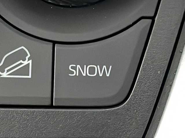 トヨタ ＲＡＶ４ アドベンチャー オフロードPKGⅡ 広島県 2023(令5)年 1.6万km アティチュードブラックマイカ 純正１０．５インチナビ/・CD/DVD再生機能/・フルセグテレビ/・Bluetooth接続/・Applecarplay/バックカメラ/デジタルインナーミラー/レーダークルーズコントロール/快適温熱シート/ハーフレザー/パワーバックドア/残後ドラレコ/前後コーナーセンサー/ブラインドスポットモニター/パワーシート