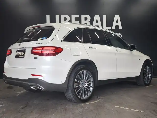 メルセデス・ベンツ ＧＬＣ２５０ 4マチックエディション1 群馬県 2016(平28)年 5.7万km ダイヤモンドホワイト 限定250台車両/ナッパレザーシート/ブルメスターサウンド/LEDライト/パワーバックドア/全方位カメラ/純正ナビ/ヘッドアップディスプレイ/純正ドラレコ/20インチAW/キーレスゴー/ETC2.0