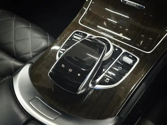 メルセデス・ベンツ ＧＬＣ２５０ 4マチックエディション1 群馬県 2016(平28)年 5.7万km ダイヤモンドホワイト 限定250台車両/ナッパレザーシート/ブルメスターサウンド/LEDライト/パワーバックドア/全方位カメラ/純正ナビ/ヘッドアップディスプレイ/純正ドラレコ/20インチAW/キーレスゴー/ETC2.0