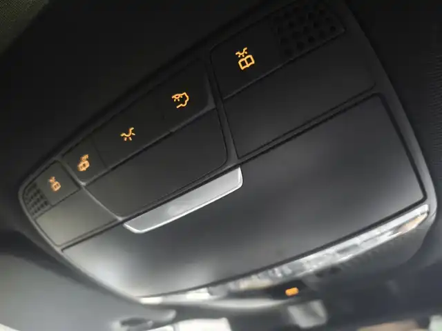 メルセデス・ベンツ ＧＬＣ２５０ 4マチックエディション1 群馬県 2016(平28)年 5.7万km ダイヤモンドホワイト 限定250台車両/ナッパレザーシート/ブルメスターサウンド/LEDライト/パワーバックドア/全方位カメラ/純正ナビ/ヘッドアップディスプレイ/純正ドラレコ/20インチAW/キーレスゴー/ETC2.0