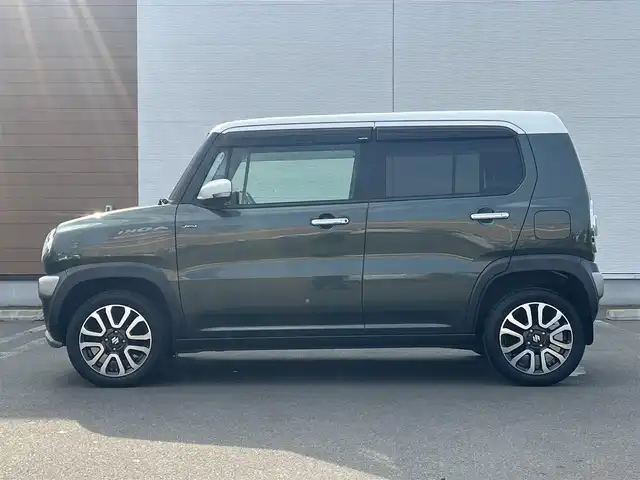 スズキ ハスラー Jスタイル Ⅱ 秋田県 2017(平29)年 5.1万km クールカーキパールメタリック/ホワイト2トーンルーフ ４WD/ターボ/衝突軽減システム/フルセグ/全方位カメラ/純正アルミ/スマートキー/アイドリングストップ/プッシュスタート/レーンキープアシスト/ステアリングスイッチ/前席シートヒーター/ETC/純正フロアマット/純正ドアバイザー/オートライト/オートエアコン/パワーステアリング/パワーウィンドウ/横滑り防止/盗難防止装置/電動格納ウィンカーミラー