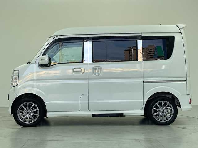 スズキ エブリィ ワゴン PZターボ スペシャル 愛知県 2020(令2)年 2.7万km パールホワイト  ターボ車/ 両側パワースライドドア/ レーダーブレーキサポート/ スマートキー２個/ プッシュスタート/ 革調シートカバー/ 社外８インチSDメモリーナビ/・　フルセグ/・　CD/DVD/BTオーディオ/・　バックカメラ/・　SDREC/ ナビ連動前後ドライブレコーダー/ ETC/ ステアリモコン/ リヤソナー/ オートステップ/ 社外14インチアルミホイール/ スタッドレスタイヤ(純正ホイール付き)積み込み/ 純正フロアマット/ ドアバイザー/ HIDヘッドライト/ フォグライト/ 新車時保証書/ 車両取説