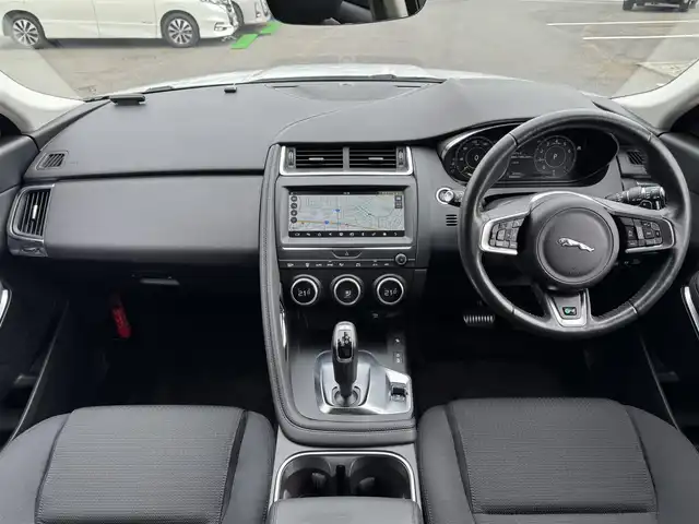 ジャガー Ｅペース S 200PS 千葉県 2019(平31)年 2万km ポラリスホワイト 衝突被害軽減ブレーキ/レーンキープアシスト/アダプティブクルーズコントロール/LEDヘッドライト/前後コーナーセンサー/カーテンエアバッグ/前後純正ドライブレコーダー/純正HDDナビ/Bluetooth/バック+全方位カメラ/フルセグTV/ETC2.0/ターボ車/4WD/電動リアゲート/純正フロアマット/純正17インチアルミホイール/プッシュスタート/スマートキー/スペアキー/取扱説明書＆保証書