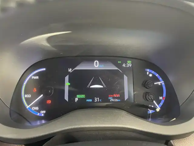 トヨタ ヤリスクロス ハイブリッド Z 宮城県 2020(令2)年 3万km センシュアルレッドマイカ 純正ディーラーナビ（ＡＭ，ＦＭ，ＢＴ）//全周囲カメラ　//レーダークルコン//レーントレーシングアシスト//パーキングブレーキサポート//オートハイビーム//ワイパーデアイサー//ＵＳＢポート//ダウンヒルアシスト//純正フロアマット//純正ＡＷ