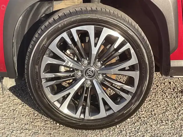 トヨタ ヤリスクロス ハイブリッド Z 宮城県 2020(令2)年 3万km センシュアルレッドマイカ 純正ディーラーナビ（ＡＭ，ＦＭ，ＢＴ）//全周囲カメラ　//レーダークルコン//レーントレーシングアシスト//パーキングブレーキサポート//オートハイビーム//ワイパーデアイサー//ＵＳＢポート//ダウンヒルアシスト//純正フロアマット//純正ＡＷ