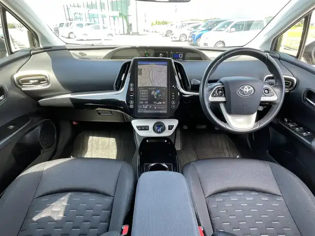 トヨタ プリウス ＰＨＶ S ナビパッケージ 佐賀県 2018(平30)年 7.6万km ホワイトパールクリスタルシャイン プラグインハイブリッド/純正11.6インチメモリーナビゲーション/・フルセグTV/AM/FM/USB/Bluetooth/バックカメラ/前方ドライブレコーダー/ビルトインETC2.0/DN席シートヒーター/ISOFIX対応/革巻きステアリング/ステアリングヒーター/ステアリングリモコン/純正LEDヘッドライト/純正フォグランプ/純正フロアマット/クルーズコントロール/レーンディパーチャーアラート