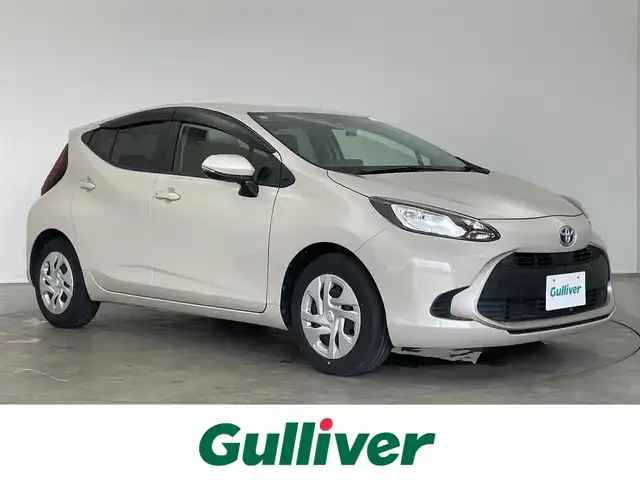 トヨタ アクア G 埼玉県 2021(令3)年 4.9万km ベージュ 純正１０．５インチナビ　パノラミックビューモニター　ＢＳＭ　セーフティセンス　レーダークルーズコントロール　ビルトインＥＴＣ　前後ドライブレコーダー　ＡＣ１００Ｖ　オートハイビーム　ＬＥＤヘッドライト