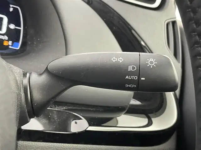 トヨタ アクア G 埼玉県 2021(令3)年 4.9万km ベージュ 純正１０．５インチナビ　パノラミックビューモニター　ＢＳＭ　セーフティセンス　レーダークルーズコントロール　ビルトインＥＴＣ　前後ドライブレコーダー　ＡＣ１００Ｖ　オートハイビーム　ＬＥＤヘッドライト