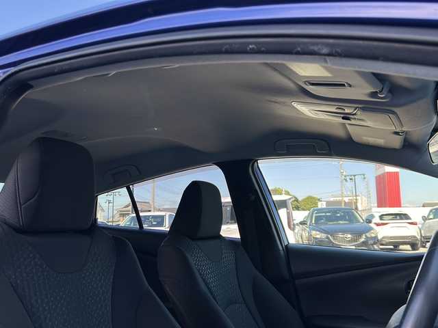 トヨタ プリウス S 岐阜県 2016(平28)年 4.6万km ダークブルーマイカM 登録時走行距離：45448km/純正ナビ（NSZT-W66T）/バックカメラ/フルセグテレビ・Bluetooth/トヨタセーフティーセンス/レーダークルーズコントロール/社外エアロ/レーザーハンドル/ステアリングスイッチ/LEDヘッドライト/オートライト/オートハイビーム/純正ドライブレコーダー/スマートキー/スペアキー/保証書