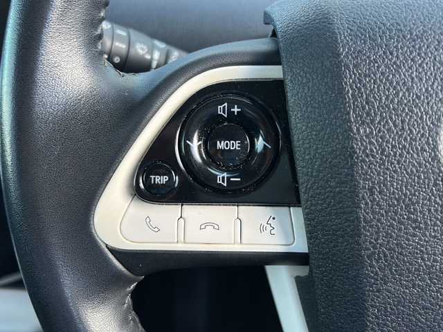 トヨタ プリウス S 岐阜県 2016(平28)年 4.6万km ダークブルーマイカM 登録時走行距離：45448km/純正ナビ（NSZT-W66T）/バックカメラ/フルセグテレビ・Bluetooth/トヨタセーフティーセンス/レーダークルーズコントロール/社外エアロ/レーザーハンドル/ステアリングスイッチ/LEDヘッドライト/オートライト/オートハイビーム/純正ドライブレコーダー/スマートキー/スペアキー/保証書