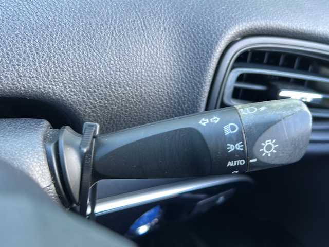 トヨタ プリウス S 岐阜県 2016(平28)年 4.6万km ダークブルーマイカM 登録時走行距離：45448km/純正ナビ（NSZT-W66T）/バックカメラ/フルセグテレビ・Bluetooth/トヨタセーフティーセンス/レーダークルーズコントロール/社外エアロ/レーザーハンドル/ステアリングスイッチ/LEDヘッドライト/オートライト/オートハイビーム/純正ドライブレコーダー/スマートキー/スペアキー/保証書