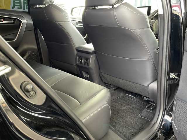 トヨタ ＲＡＶ４ G Zパッケージ 愛媛県 2022(令4)年 1.9万km アティチュードブラックマイカ ワンオーナー/サンルーフ/モデリスタフルエアロ/フロントグリル・ヘッドランプ・バックドアガーニッシュ/純正ナビ(フルセグTV/AM・FM/BT)TVキャンセラー付/バック・フロント・サイドカメラ/ビルトインETC2.0/デジタルインナーミラー/置くだけ充電/ステアリングヒーター/パワーシート(D席)/シートヒーター(D＋N席)/エアシート(D＋N席)/クルーズコントロール/純正フロアマット/純正19インチアルミホイール/スペアキー/エンジンスターター