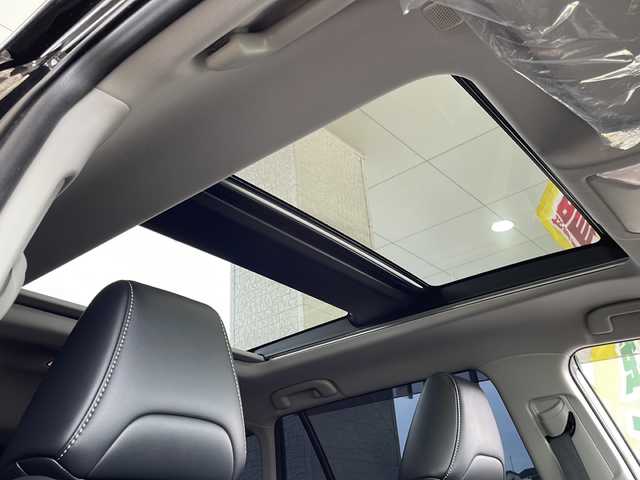 トヨタ ＲＡＶ４ G Zパッケージ 愛媛県 2022(令4)年 1.9万km アティチュードブラックマイカ ワンオーナー/サンルーフ/モデリスタフルエアロ/フロントグリル・ヘッドランプ・バックドアガーニッシュ/純正ナビ(フルセグTV/AM・FM/BT)TVキャンセラー付/バック・フロント・サイドカメラ/ビルトインETC2.0/デジタルインナーミラー/置くだけ充電/ステアリングヒーター/パワーシート(D席)/シートヒーター(D＋N席)/エアシート(D＋N席)/クルーズコントロール/純正フロアマット/純正19インチアルミホイール/スペアキー/エンジンスターター