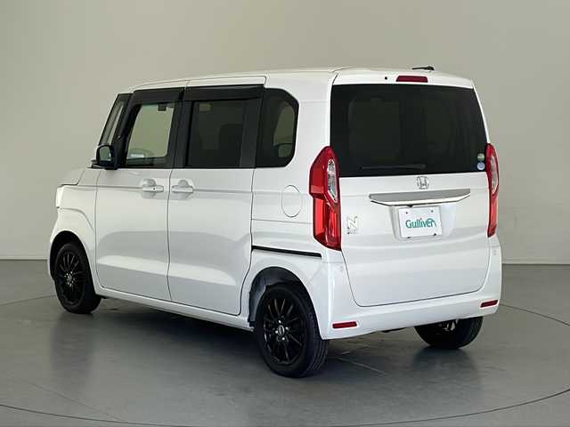 ホンダ Ｎ ＢＯＸ G L ホンダセンシング 長野県 2019(令1)年 4万km プラチナホワイトパール 4WD/純正メモリナビ（型番：VXM-184VFi）/（フルセグTV＆CD＆DVD＆USB＆SD＆FM・AM）/バックカメラ/ホンダセンシング/・クルーズコントロール（追従あり）/・衝突被害軽減システム/・レーンキープアシスト/冬タイヤ４本（純正ホイールキャップ付）/シートヒータ（前席）/片側パワースライドドア/LEDヘッドライト/オートマチックハイビーム/オートライト/ドアバイザー/14インチ社外アルミホイール/純正フロアマット/２列目サンシェード/スマートキー