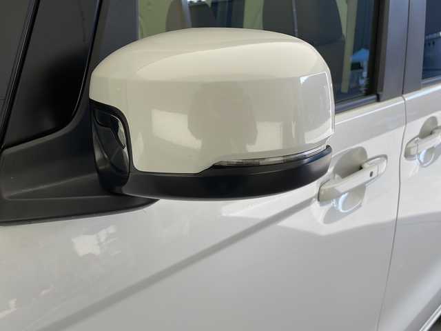 ホンダ Ｎ ＢＯＸ G L ホンダセンシング 長野県 2019(令1)年 4万km プラチナホワイトパール 4WD/純正メモリナビ（型番：VXM-184VFi）/（フルセグTV＆CD＆DVD＆USB＆SD＆FM・AM）/バックカメラ/ホンダセンシング/・クルーズコントロール（追従あり）/・衝突被害軽減システム/・レーンキープアシスト/冬タイヤ４本（純正ホイールキャップ付）/シートヒータ（前席）/片側パワースライドドア/LEDヘッドライト/オートマチックハイビーム/オートライト/ドアバイザー/14インチ社外アルミホイール/純正フロアマット/２列目サンシェード/スマートキー