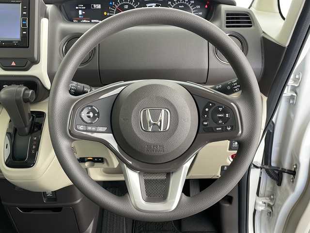 ホンダ Ｎ ＢＯＸ G L ホンダセンシング 長野県 2019(令1)年 4万km プラチナホワイトパール 4WD/純正メモリナビ（型番：VXM-184VFi）/（フルセグTV＆CD＆DVD＆USB＆SD＆FM・AM）/バックカメラ/ホンダセンシング/・クルーズコントロール（追従あり）/・衝突被害軽減システム/・レーンキープアシスト/冬タイヤ４本（純正ホイールキャップ付）/シートヒータ（前席）/片側パワースライドドア/LEDヘッドライト/オートマチックハイビーム/オートライト/ドアバイザー/14インチ社外アルミホイール/純正フロアマット/２列目サンシェード/スマートキー