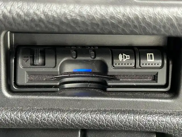 日産 エクストレイル 20Xi 静岡県 2019(平31)年 4.6万km ダイヤモンドブラック 純正9インチメモリナビ/（CD/DVD/BT/FM/AM/SD）/フルセグTV/プロパイロット/・インテリジェントLI（車線逸脱防止）/・BSW（後側方車両検知警報）/・RCTA（交代時車両検知）/アラウンドビューモニター/電動リアゲート/ETC/LEDヘッドライト/フォグランプ/パートナーコンビ防水シート/革巻きハンドル/ISOFIX/純正18AW