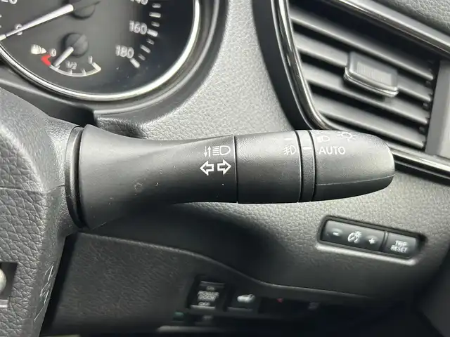 日産 エクストレイル 20Xi 静岡県 2019(平31)年 4.6万km ダイヤモンドブラック 純正9インチメモリナビ/（CD/DVD/BT/FM/AM/SD）/フルセグTV/プロパイロット/・インテリジェントLI（車線逸脱防止）/・BSW（後側方車両検知警報）/・RCTA（交代時車両検知）/アラウンドビューモニター/電動リアゲート/ETC/LEDヘッドライト/フォグランプ/パートナーコンビ防水シート/革巻きハンドル/ISOFIX/純正18AW