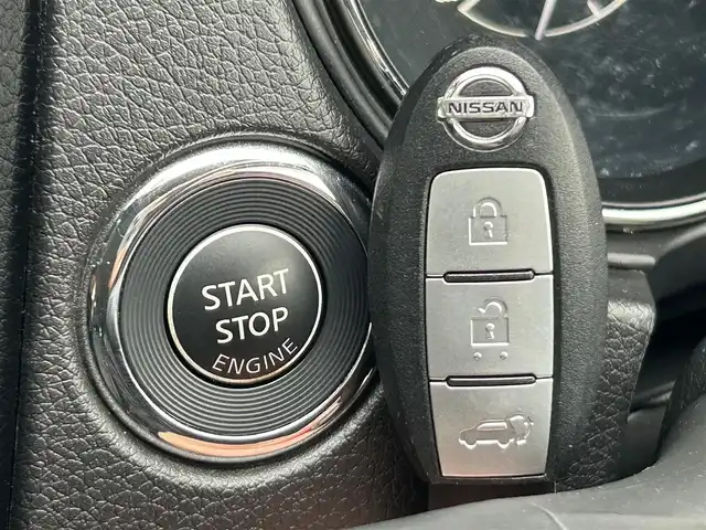 日産 エクストレイル 20Xi 静岡県 2019(平31)年 4.6万km ダイヤモンドブラック 純正9インチメモリナビ/（CD/DVD/BT/FM/AM/SD）/フルセグTV/プロパイロット/・インテリジェントLI（車線逸脱防止）/・BSW（後側方車両検知警報）/・RCTA（交代時車両検知）/アラウンドビューモニター/電動リアゲート/ETC/LEDヘッドライト/フォグランプ/パートナーコンビ防水シート/革巻きハンドル/ISOFIX/純正18AW