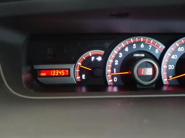 トヨタ ヴォクシー ZS 煌 静岡県 2011(平23)年 13.4万km ボルドーマイカメタリック ワンオーナー/禁煙車/両側パワースライド/純正HDDナビ（NHZN-W60G)/CD/DVD/BT/HDD/フルセグTV/AUX/SD/純正フリップダウンモニター/ビルトインETC/バックカメラ/2列目回転シート/純正フロアマット/純正ドアバイザー/スマートキー2個/プッシュスタート/純正HIDヘッドライト/オートライト/取扱説明書/保証書