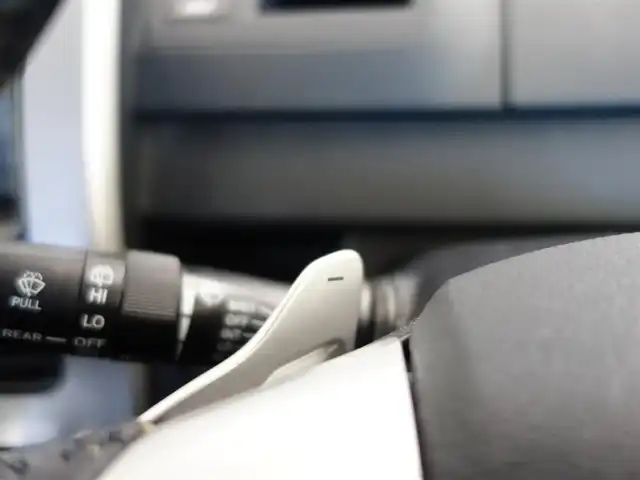 トヨタ ヴォクシー ZS 煌 静岡県 2011(平23)年 13.4万km ボルドーマイカメタリック ワンオーナー/禁煙車/両側パワースライド/純正HDDナビ（NHZN-W60G)/CD/DVD/BT/HDD/フルセグTV/AUX/SD/純正フリップダウンモニター/ビルトインETC/バックカメラ/2列目回転シート/純正フロアマット/純正ドアバイザー/スマートキー2個/プッシュスタート/純正HIDヘッドライト/オートライト/取扱説明書/保証書