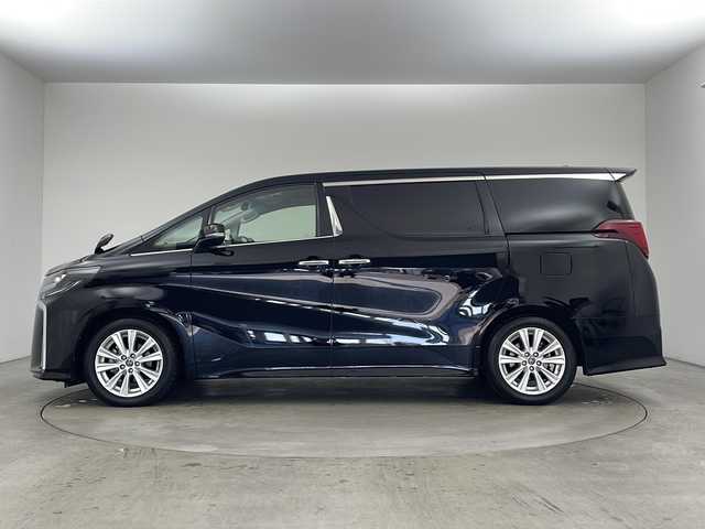 トヨタ アルファード S Aパッケージ 兵庫県 2019(平31)年 7.5万km ブラック ・ワンオーナー車/・社外9インチナビ（AVIC-RQ902）/CD/DVD/SD/USB/Bluetooth/TV/・バックカメラ/・両側パワースライドドア/・ドライブレコーダー/・ウッドコンビステアリング/・ステアリングスイッチ/・Toyota　Safety　Sense/・プリクラッシュセーフティ/・レーントレーシングアシスト/・レーダークルーズコントロール/・ロードサインアシスト/・オートマチックハイビーム/・先行車発進告知機能/・AC100V電源/・ＬＥＤヘッドライト/・オートライト/・フォグランプ/・純正フロアマット/・純正18インチアルミホイール/・スマートキー/・プッシュスタート